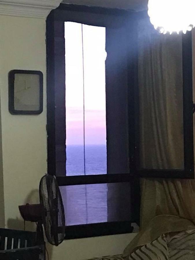 Cozy New 2 Bd Amazing Beach View Next To Hilton Hotel Family Only !العائلات فقط Alejandría Exterior foto