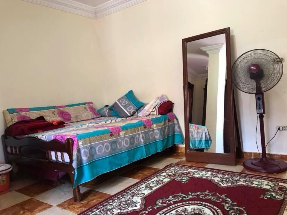 Cozy New 2 Bd Amazing Beach View Next To Hilton Hotel Family Only !العائلات فقط Alejandría Exterior foto
