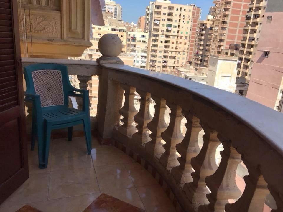 Cozy New 2 Bd Amazing Beach View Next To Hilton Hotel Family Only !العائلات فقط Alejandría Exterior foto